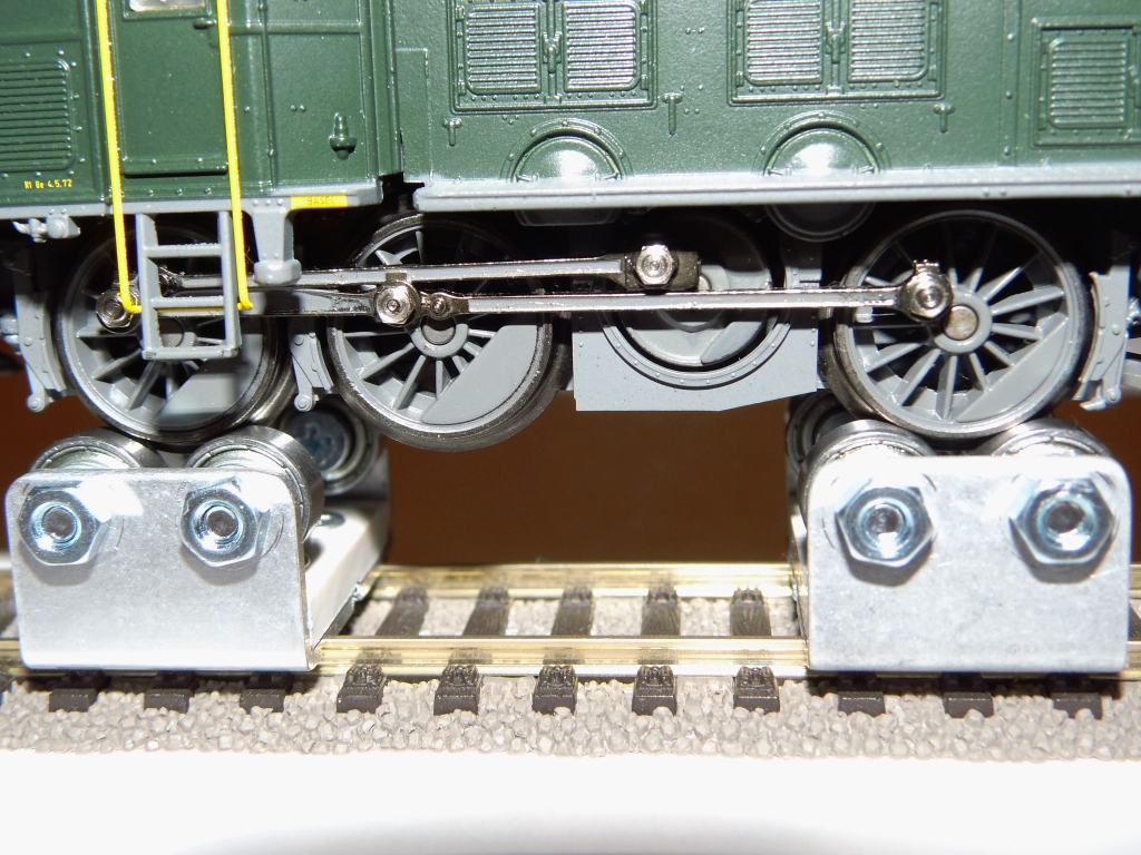 Gleisrollenbock Spur H0 Gleichstrom (DC/DCC)