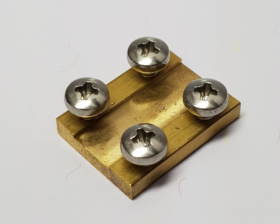 50 Schienenverbinder Spur G 19mm mit Nirosta Kreuzschlitzschraube
